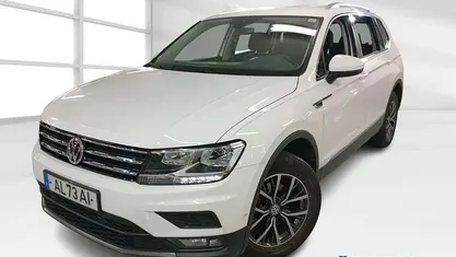 Branco Usado 2021 VW Tiguan SUV | € 31.900 (Preço justo)