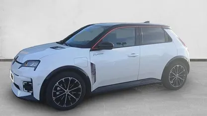 Branco Usado 2025 Renault 5 E-Tech | € 30.500 (Preço justo)