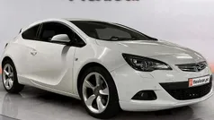 Branco Usado 2012 Opel Astra Sedan | € 11.890