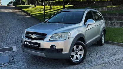 Cinza Usado 2007 Chevrolet Captiva SUV | € 8.490 (Preço justo)