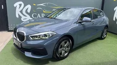 Cinza Usado 2021 BMW 116 Advantage Citadino | € 23.980 (Preço justo)