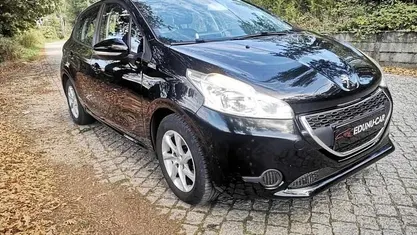 Usado 2014 Peugeot 208 Active Citadino | € 7.750 (Preço justo)