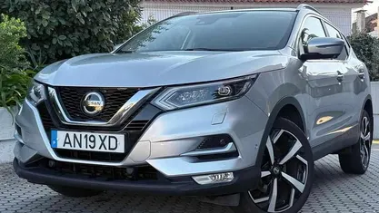 Cinza Usado 2018 Nissan Qashqai Tekna SUV | € 17.900 (Bom preço)