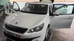 Branco Usado 2016 Peugeot 308 Citadino | € 10.900 (Preço justo)