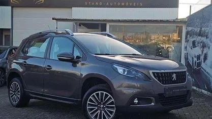 Usado Peugeot 2008 Active 82 HP (60 kW) 2019 SUV