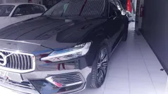 Usado 2021 Volvo V60 Carrinha | € 29.990 (Preço justo)