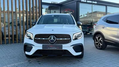 Branco Usado 2022 Mercedes 200 Citadino | € 43.900 (Preço justo)