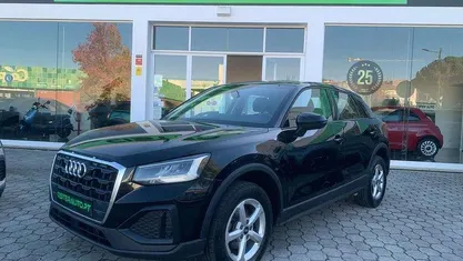 Usado Audi Q2 110 HP (80 kW) 2023 Preto SUV
