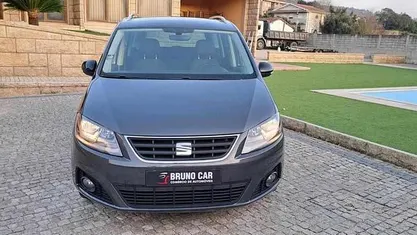 Usado Seat Alhambra 150 HP (110 kW) 2018 Cinzento Monovolume