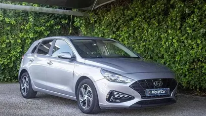 Usado Hyundai i30 Style 120 HP (88 kW) 2022 Cinza Citadino