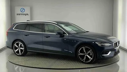 Usado Volvo V60 Plus 253 HP (186 kW) 2025 Carrinha