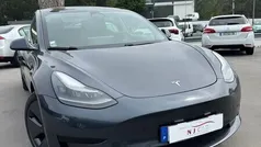 Branco Usado 2021 Tesla Model 3 Sedan | € 25.000 (Preço justo)