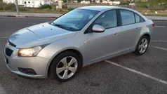 Cinzento Usado 2009 Chevrolet Cruze Sedan | € 5.700 (Preço justo)