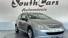 Usado 2004 Peugeot 307 Citadino | € 3.490 (Preço justo)