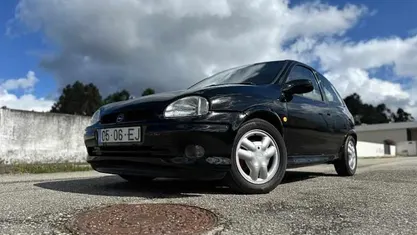 Usado Opel Corsa 109 HP (80 kW) 1994 Citadino