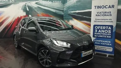 Usado Toyota Yaris Hybrid 115 HP (84 kW) 2022