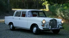 Usado 1965 Mercedes 200 Sedan | € 38.000