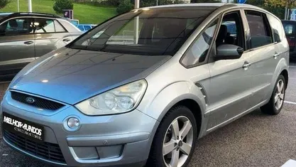 Cinza Usado 2008 Ford S-MAX Titanium Monovolume | € 6.990 (Preço justo)