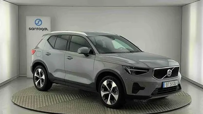 Usado Volvo XC40 Core 163 HP (119 kW) 2025 SUV