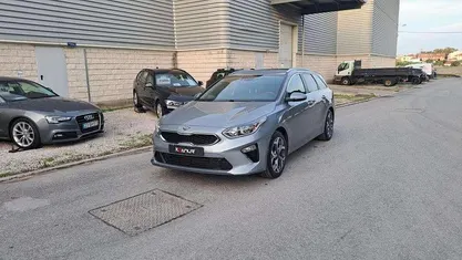 Cinza antracite Usado 2018 Kia Ceed Sportswagon Sport Carrinha | € 12.890 (Bom preço)