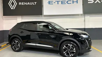 Usado Peugeot 2008 102 HP (75 kW) 2023 SUV