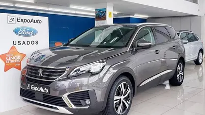 Cinza Usado 2020 Peugeot 5008 Allure Monovolume | € 22.990 (Preço justo)