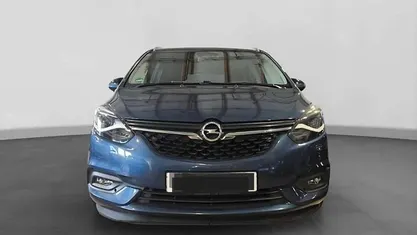 Usado Opel Zafira 170 HP (125 kW) 2017 Azul Monovolume