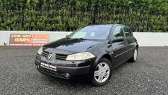 Preto Usado 2003 Renault Mégane II Dynamique Sedan | € 3.500 (Preço justo)