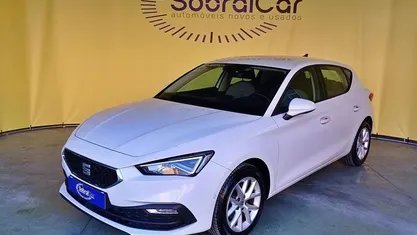 Usado Seat Leon Style 110 HP (80 kW) 2022 Branco