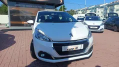 Branco Usado 2016 Peugeot 208 Access Citadino | € 11.750 (Preço justo)