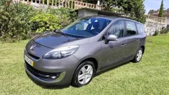 Cinzento Usado 2012 Renault Grand Scénic III Monovolume | € 8.250 (Preço justo)