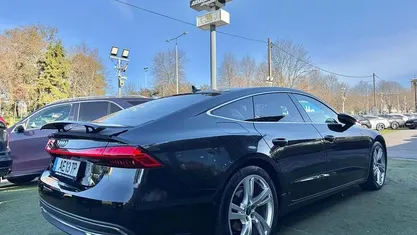 Azul Usado 2020 Audi A7 Ambiente Sedan | € 42.750