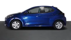 Azul Usado 2023 Toyota Yaris Comfort Sedan | € 18.250 (Preço justo)