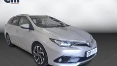 Cinzento Usado 2015 Toyota Auris Touring Sports Carrinha | € 14.990 (Preço justo)