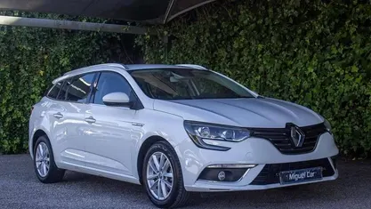 Branco Usado 2017 Renault Mégane IV LIMITED Carrinha | € 9.900 (Preço justo)