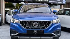 Azul Usado 2021 MG ZS Luxury Sedan | € 16.990 (Bom preço)