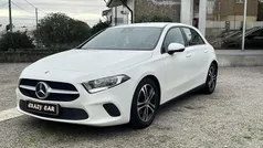 Branco Usado 2019 Mercedes A160 Style Citadino | € 19.700 (Preço justo)