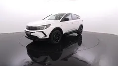 Branco Usado 2023 Opel Grandland X SUV | € 30.900 (Preço justo)