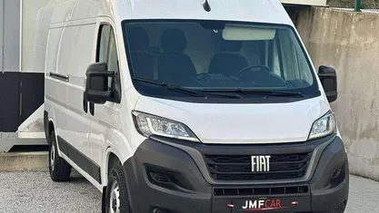 Usado Fiat Ducato 140 HP (102 kW) 2023 Branco Van