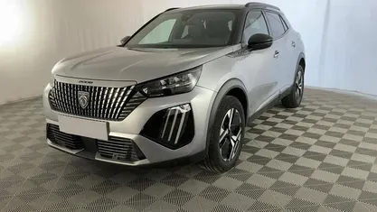 Usado Peugeot 2008 130 HP (95 kW) 2023 SUV