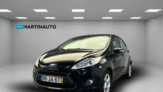 Preto Usado 2010 Ford Fiesta Trend Citadino | € 6.000 (Bom preço)