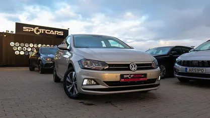 Usado VW Polo 95 HP (69 kW) 2018 Cinzento Citadino
