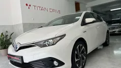 Toyota Auris Hybrid
