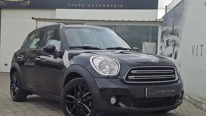 Usado Mini Countryman 112 HP (82 kW) 2016 Preto SUV