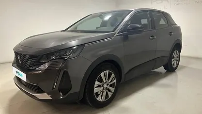 Usado Peugeot 3008 Active 130 HP (95 kW) 2022 Cinza SUV