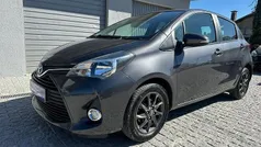 Cinza Usado 2015 Toyota Yaris Active Citadino | € 12.950 (Preço justo)