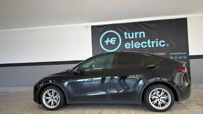 Preto Usado 2022 Tesla Model Y SUV | € 31.500 (Bom preço)