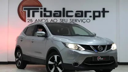 Cinza Usado 2017 Nissan Qashqai 360º SUV | € 16.400 (Preço justo)