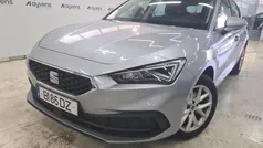 Cinza Usado 2024 Seat Leon Style | € 22.800 (Preço justo)