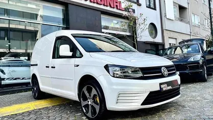 Usado VW Caddy 75 HP (55 kW) 2016 Branco Monovolume